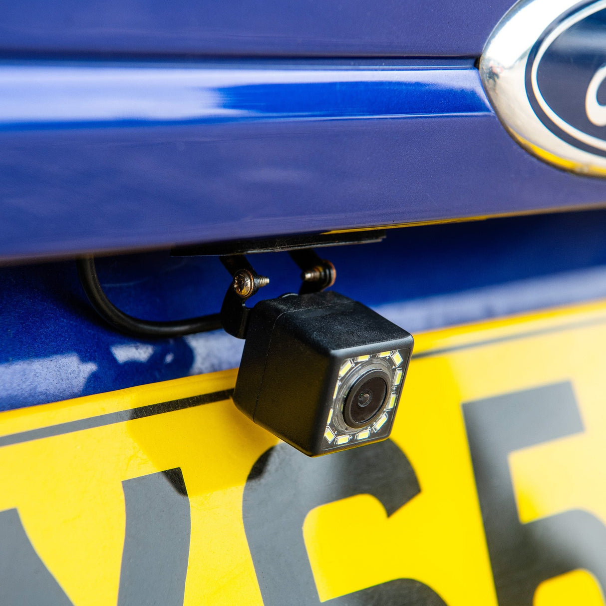 Road Angel Reversing Cameras Road Angel RA8200 Universal Compact Reversing Camera with LED Lights for Night Time driving