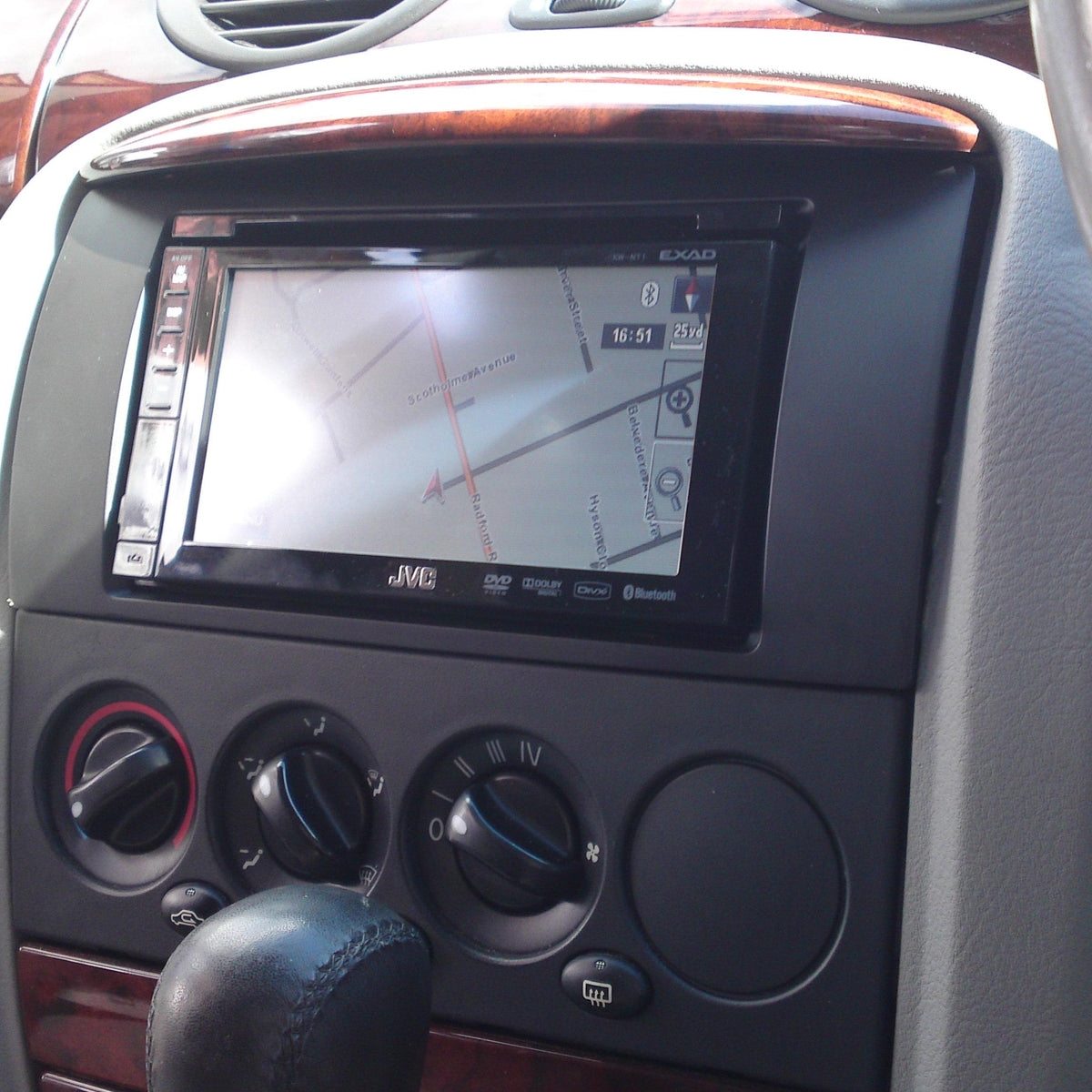 Car Audio Centre Nottingham Rover 75 Double Din JVC KWNT1