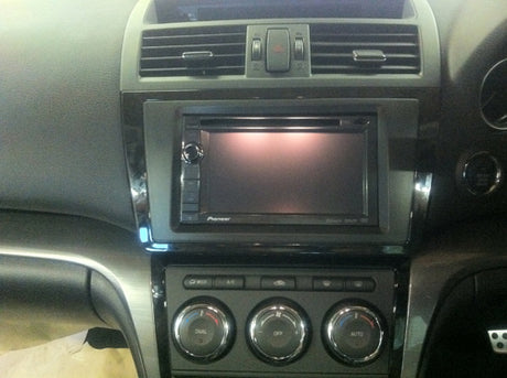 Mazda 6 with a Pioneer installation of the AVIC-F930BT Nav Sat Double Din System