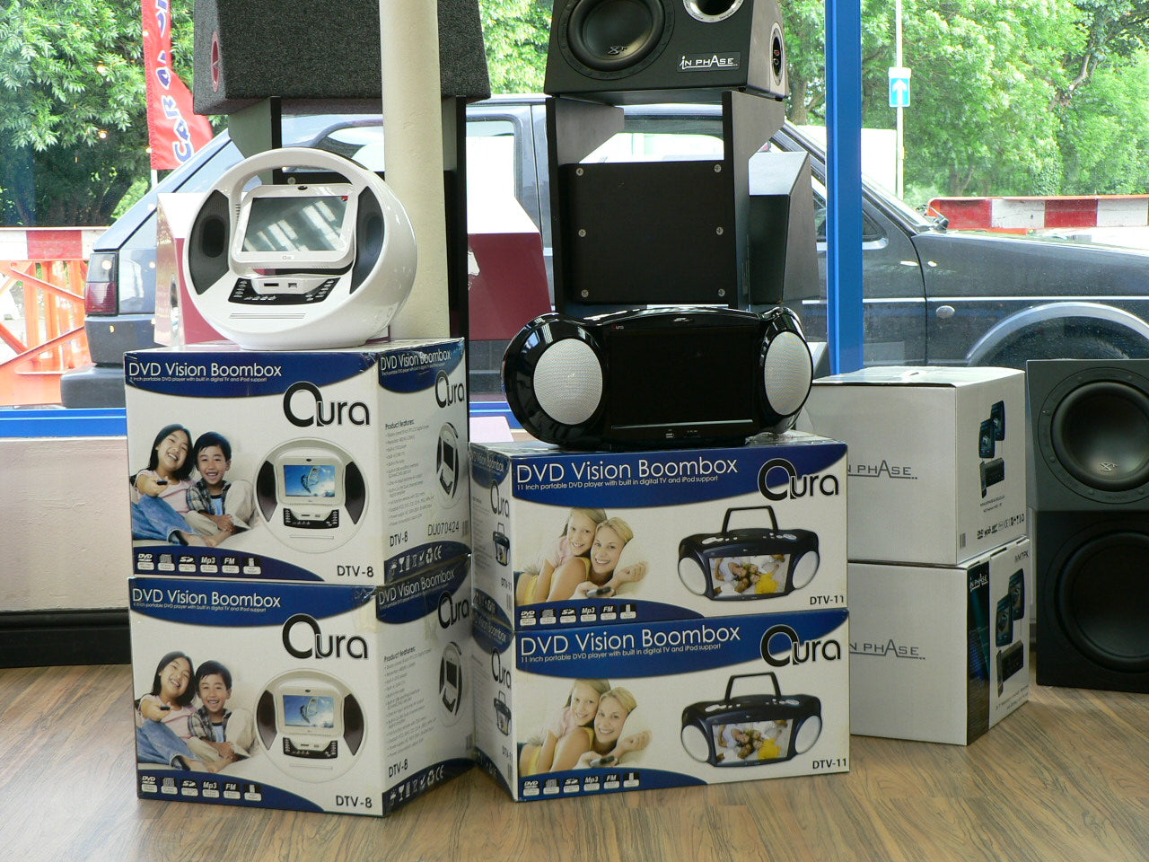The world cup comes to Car Audio Center Leicester with the arival of the NEW!! Aura DVD Boombox