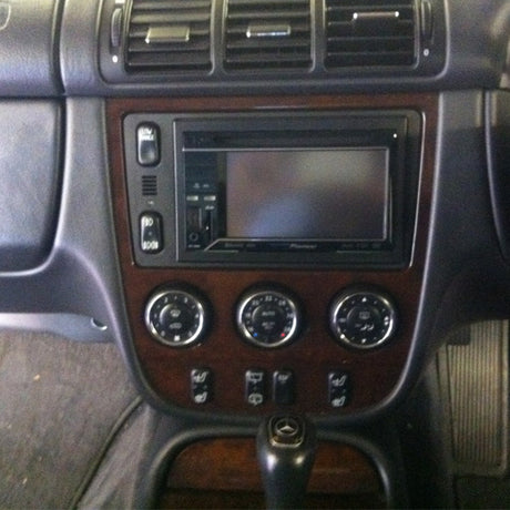 Mercedes ML320 Has the Pioneer AVH-3300BT installed at the Car Audio Centre Tooting