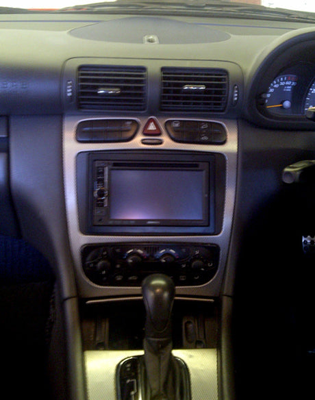 Mercedes C-Class coupe has the Kenwood DDX-4028BT installed