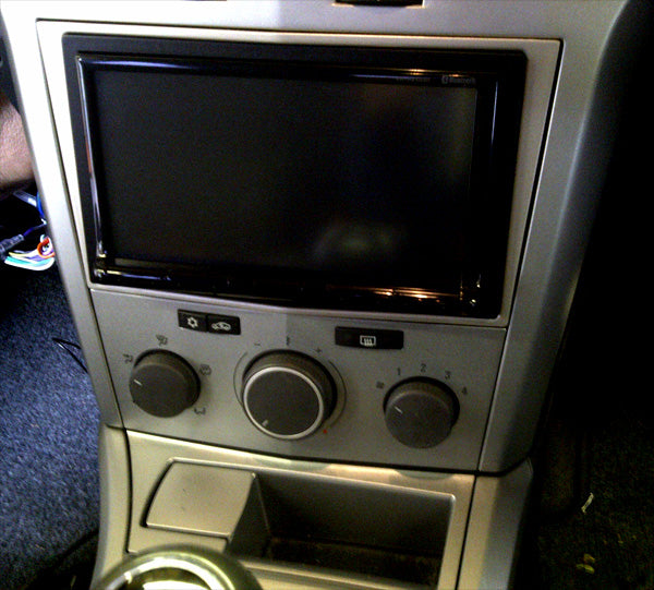 Vauxhall Astra Double Din JVC KW-AVX830 installation at Tooting