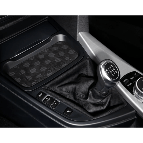 In Car Tec Phone chargers INBAY 26-104 10 W Qi Wireless Charging Tray for BMW 3 & 4 Series RHD (F30–F36, F80–F83)