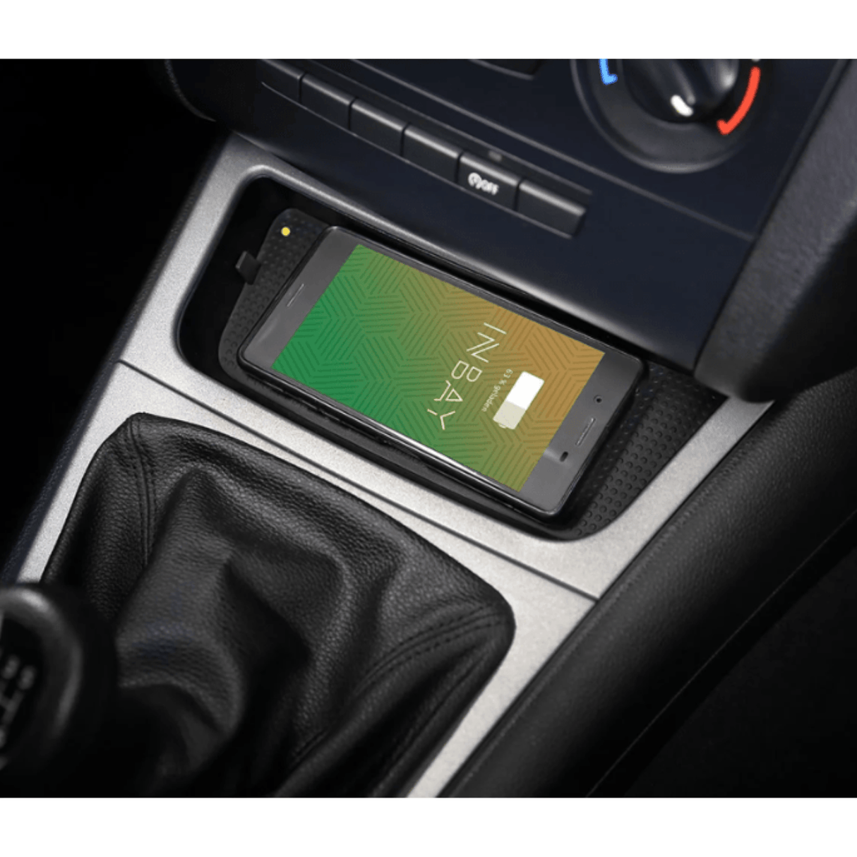 In Car Tec Phone chargers INBAY 26-105 10W Integrated Wireless Smartphone Charging Tray for BMW 1 Series E81/E82/E87/E88