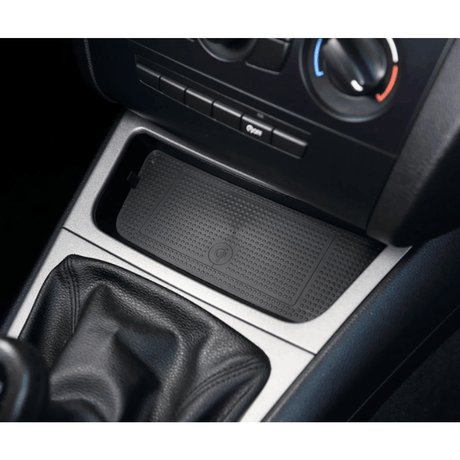 In Car Tec Phone chargers INBAY 26-105 10W Integrated Wireless Smartphone Charging Tray for BMW 1 Series E81/E82/E87/E88