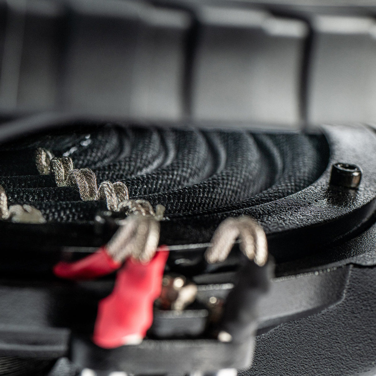 In Phase Car Subwoofers In Phase XT-10D2 Kevlar Cone 1Ω Dual Voice Coil 1200W Peak Power Subwoofer