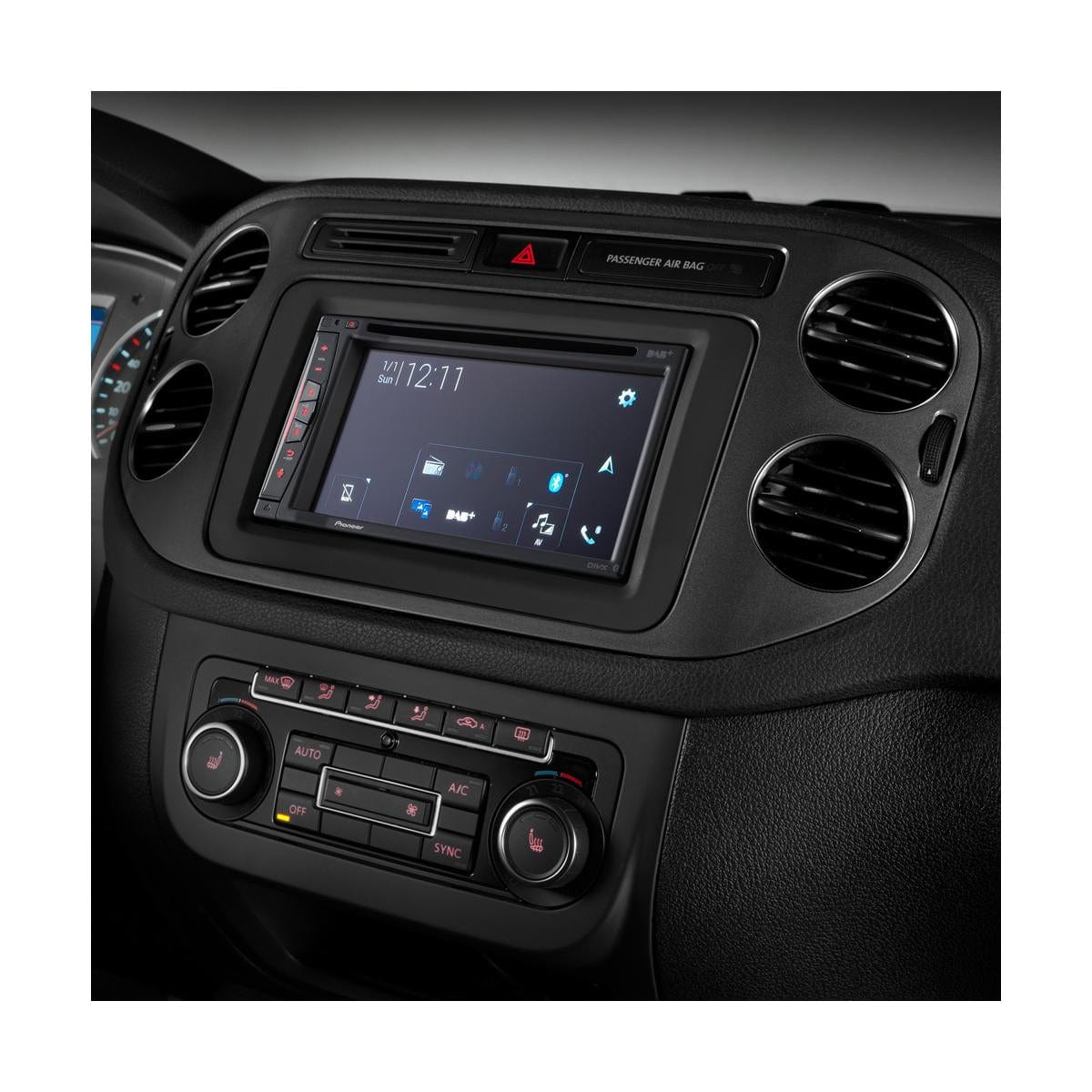 Pioneer Pioneer Pioneer AVIC-Z730DAB Wi-Fi enabled high-end built-in navigation AV system with 6.2-inch Touchscreen, Wireless Apple CarPlay, Waze, Bluetooth and DAB+