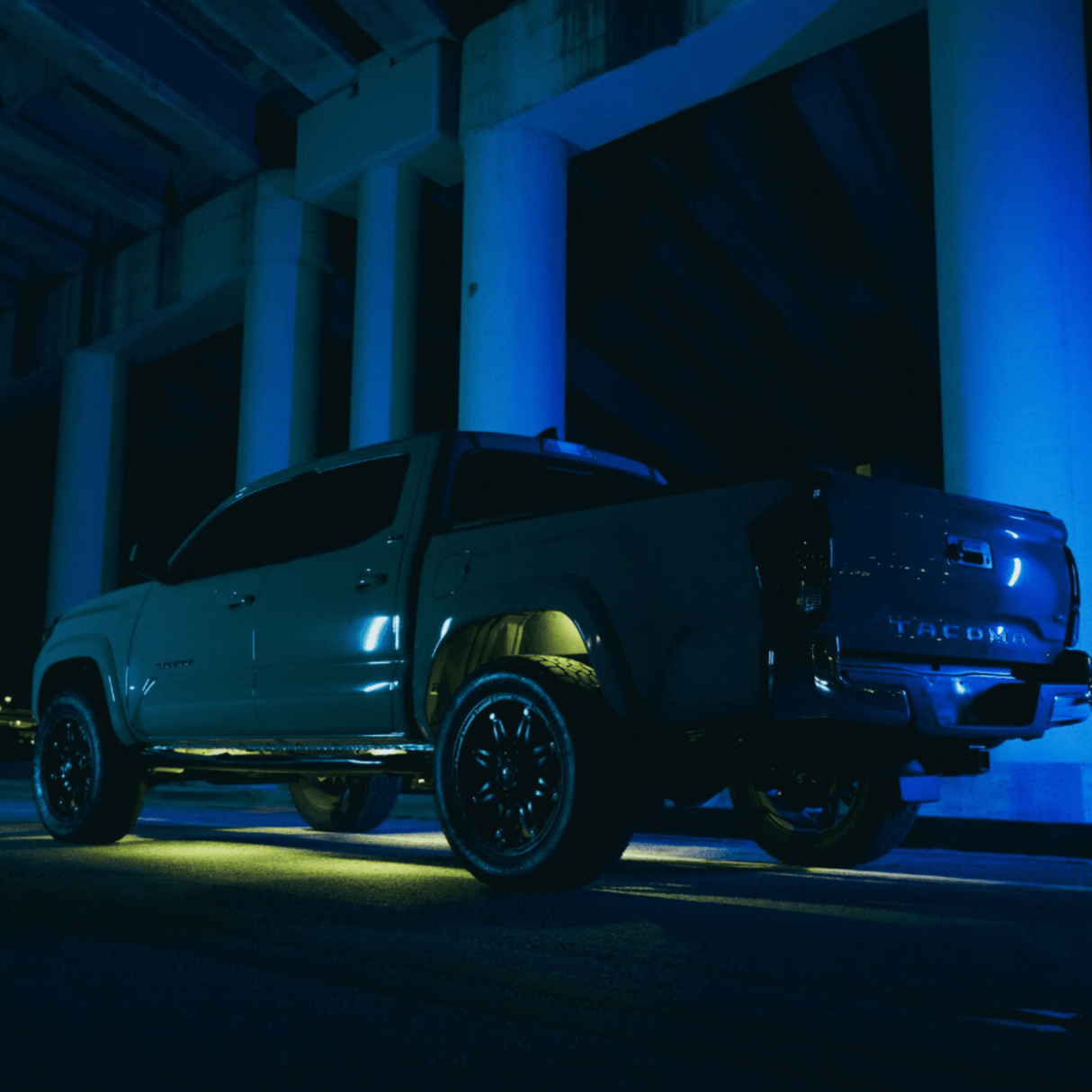 Stinger Stinger SPXDK4 4-Way Expandable Dynamic RGB Rock Light Kit Wheel Well Underbody Vehicle Lighting